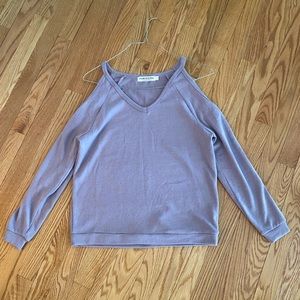 URBAN HERITAGE SWEATER-CUT OUT SHOULDERS